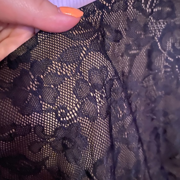 Tan and black lace tank top! - Picture 2 of 4
